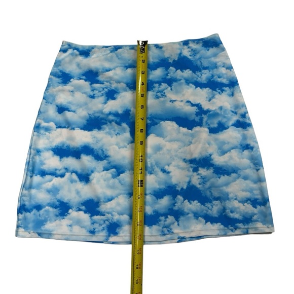 ROMWE size large swimsuit coverup skirt perfect for the beach or day by the pool - Picture 6 of 8